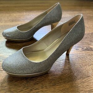 Bandolino Sparkly Silver and Gold Heels Classic Pumps